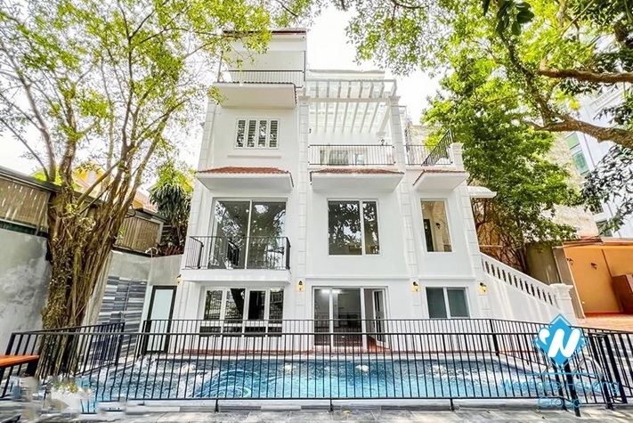 Gorgeous house with large green garden  for rent in Tay Ho, Hanoi